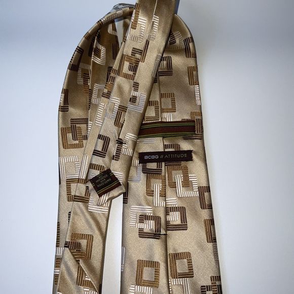 BCBG ATTITUDE Neck Tie Silk Hand Sewn - Picture 2 of 3